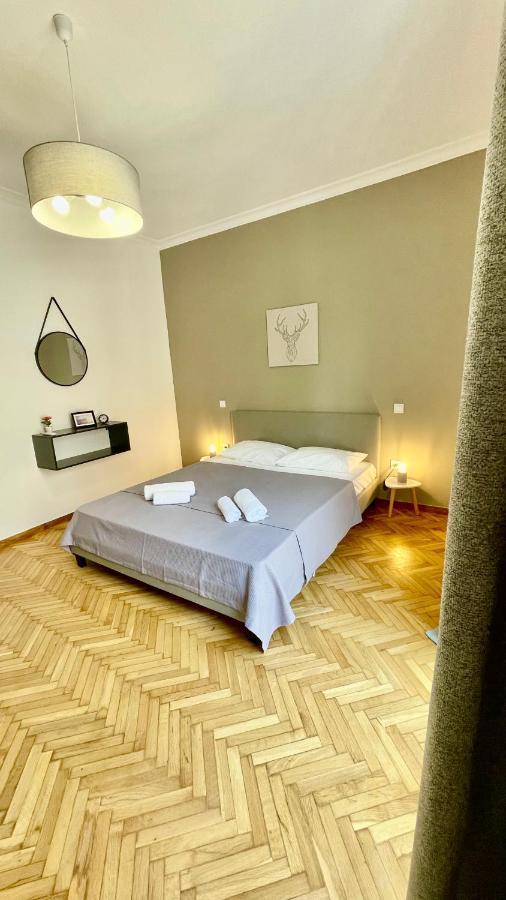 Gorgeous Renovated Apt. Close To Metro And Cultural Sites! Aten Exteriör bild