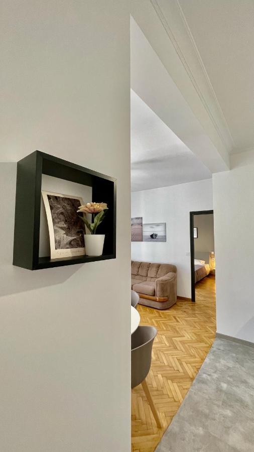 Gorgeous Renovated Apt. Close To Metro And Cultural Sites! Aten Exteriör bild