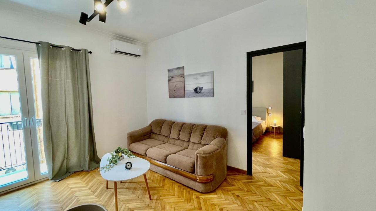 Gorgeous Renovated Apt. Close To Metro And Cultural Sites! Aten Exteriör bild