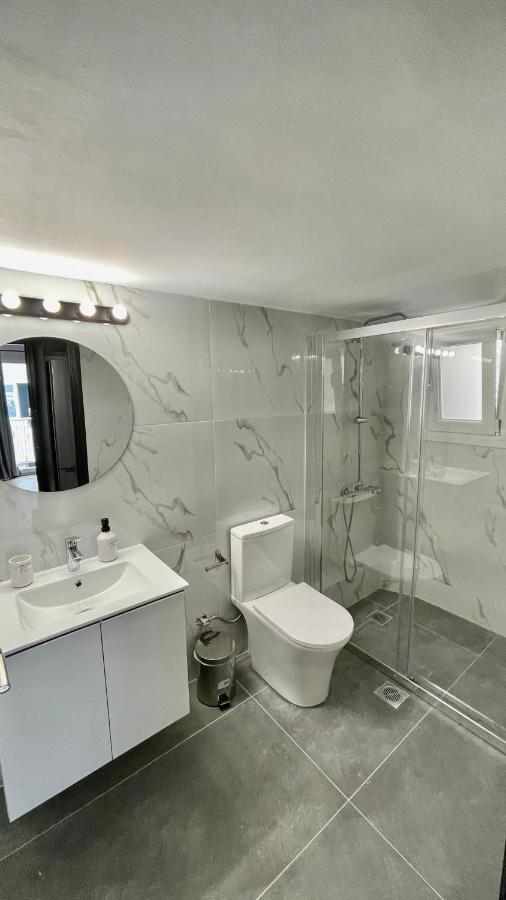 Gorgeous Renovated Apt. Close To Metro And Cultural Sites! Aten Exteriör bild